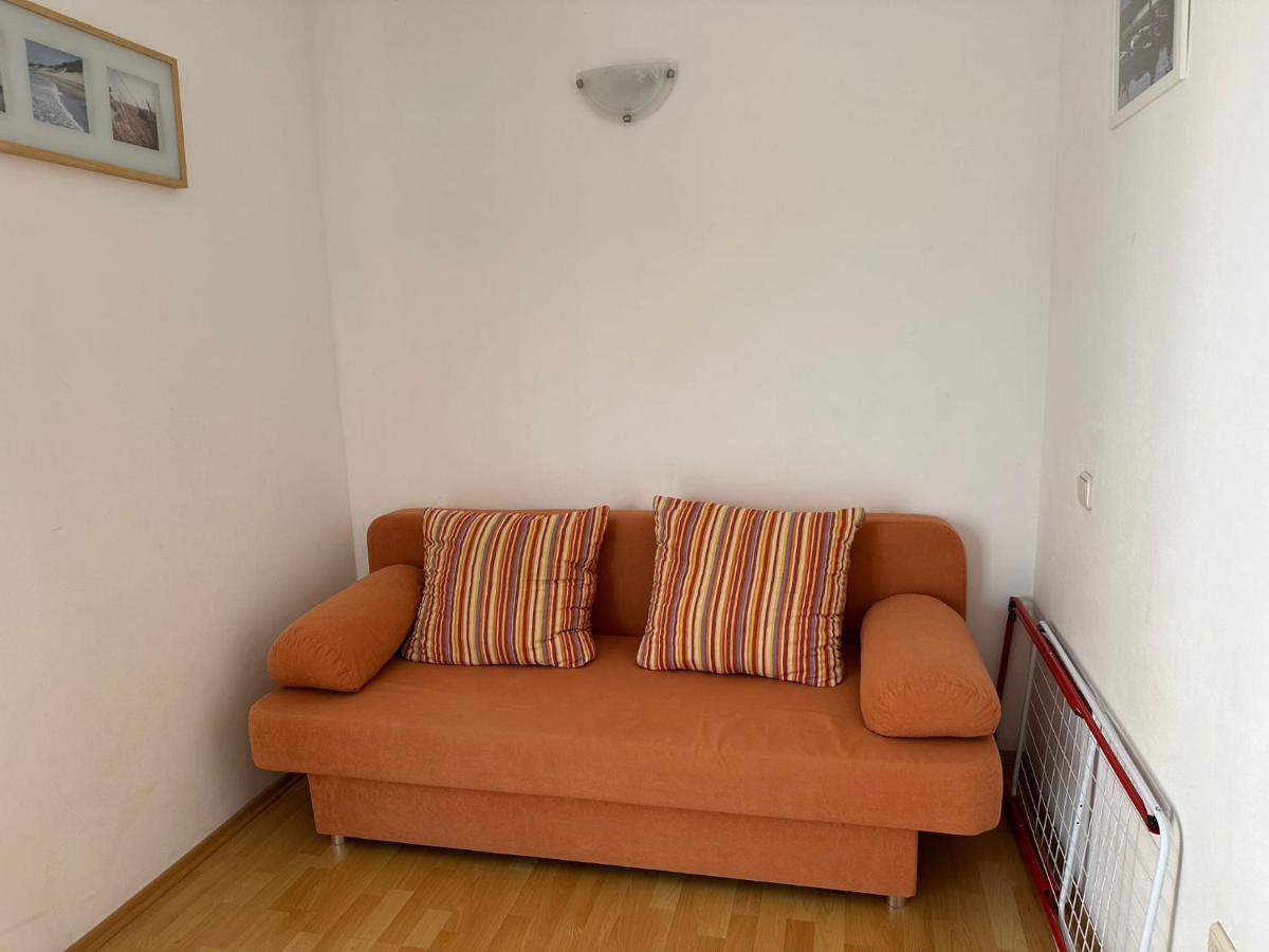 Apartmani Karlobag Exterior foto