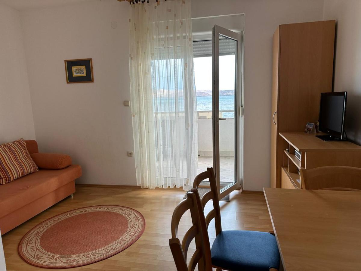 Apartmani Karlobag Exterior foto