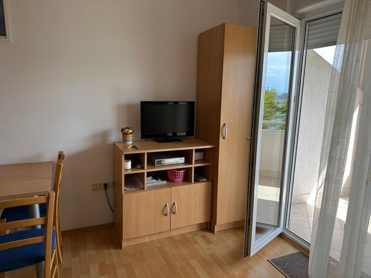 Apartmani Karlobag Exterior foto