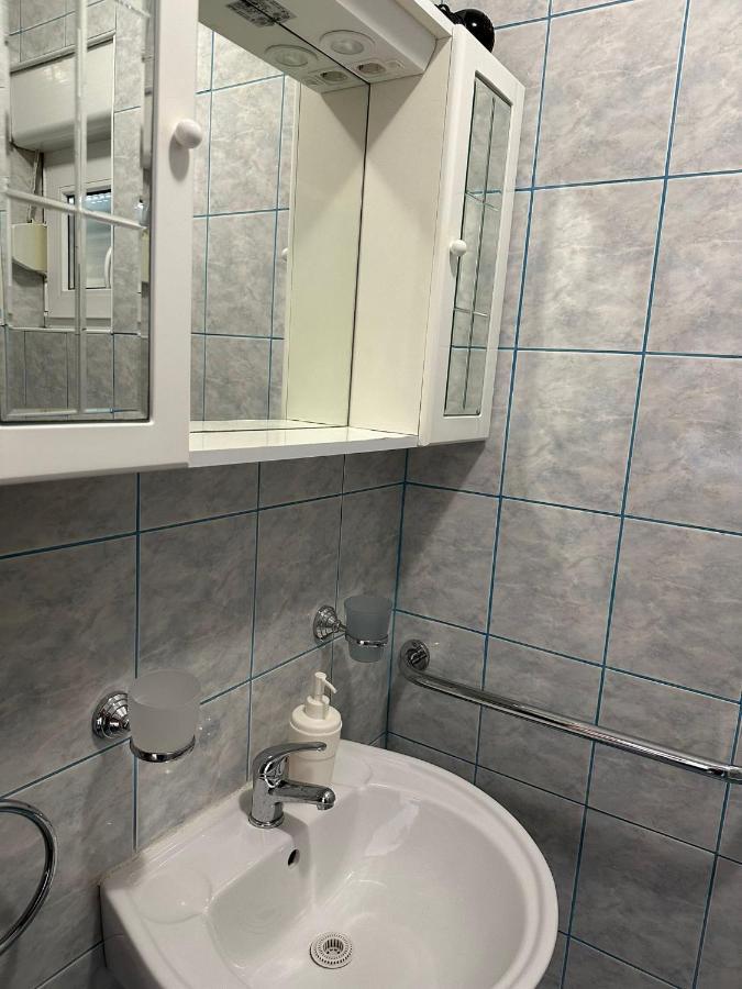 Apartmani Karlobag Exterior foto